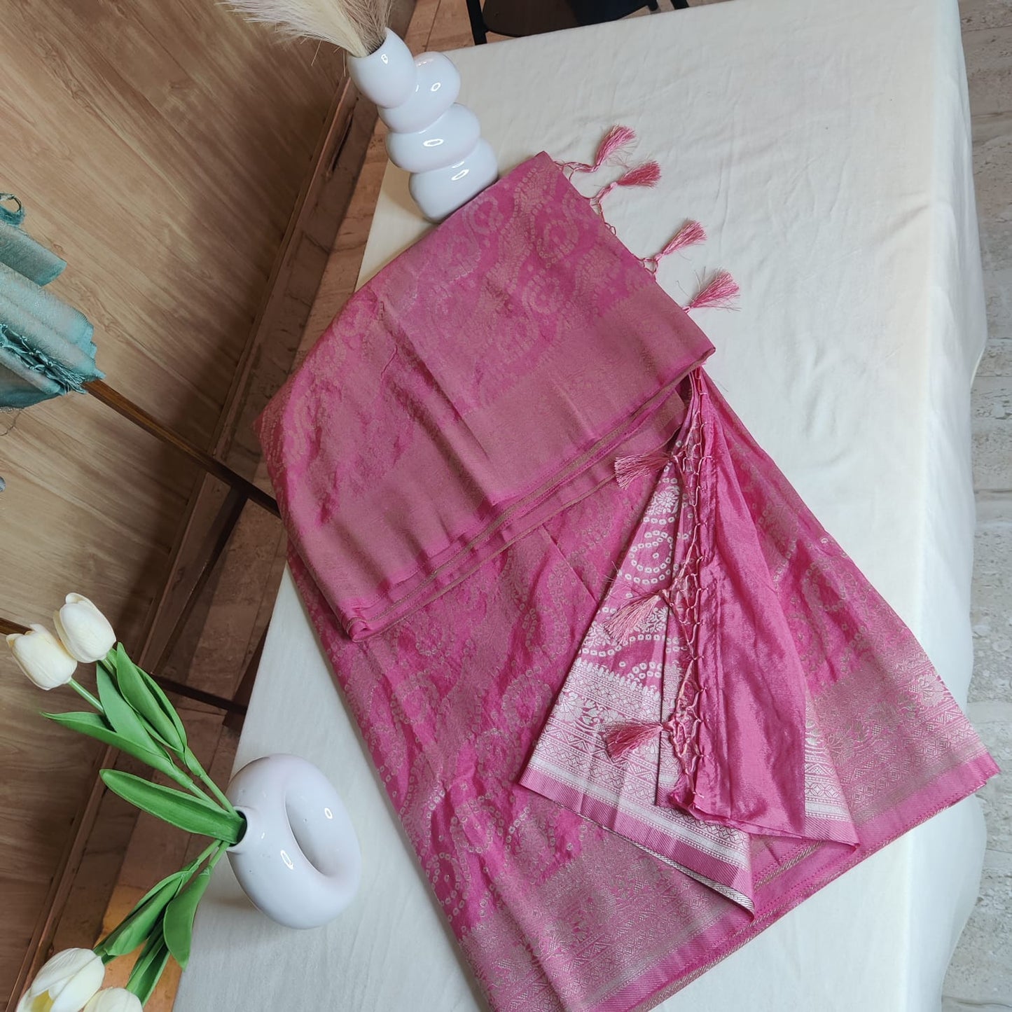 Pink Bandhani Print Party Wear Saree